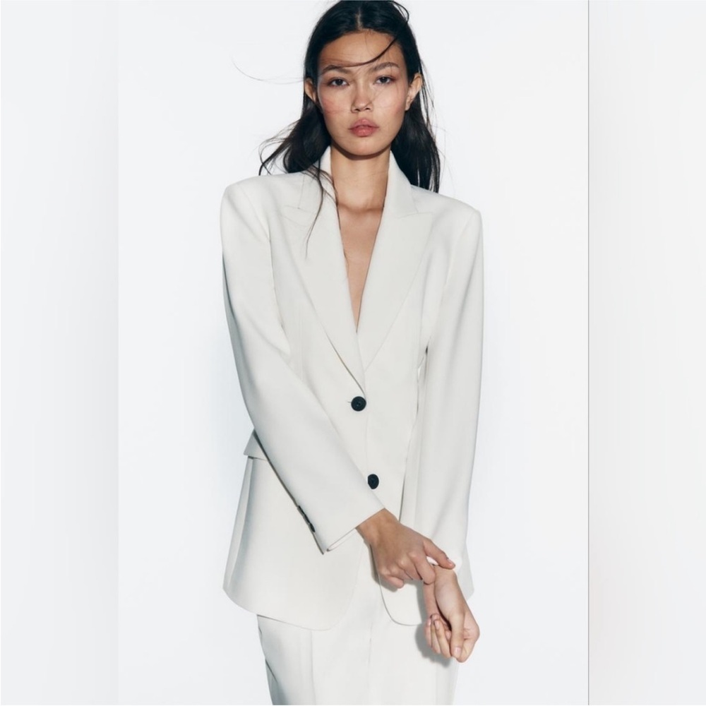 NWT Zara Elegant and Fitted White Women's Blazer XS​​​